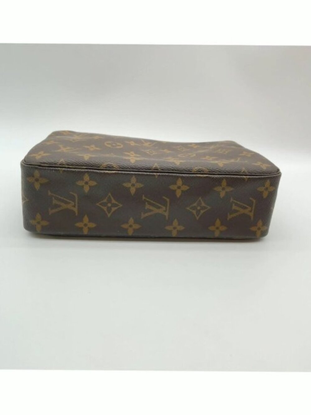 Authentic Louis Vuitton Trousse Toilette 23 Monogram Canvas Cosmetic Pouch - Picture 6 of 16